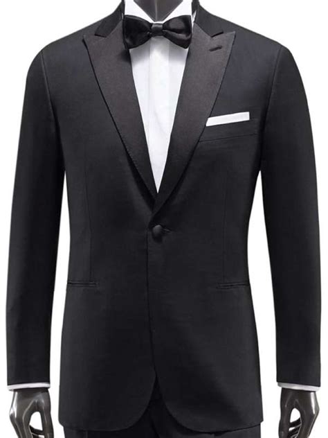 james bond tuxedo casino royale|CASINO ROYALE .